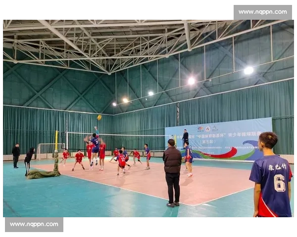 激情扣杀点燃赛场青春力量汇聚排球竞技巅峰之战全城瞩目热血开战 - 副本 (2) - 副本