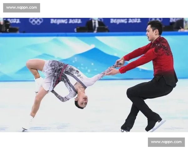 花样滑冰技巧解析与运动员训练方法研究:从基础到高难度动作的突破与挑战 - 副本 (2) - 副本 花样滑冰技巧解析与运动员训练方法研究:从基础到高难度动作的突破与挑战 - 副本 (2) - 副本